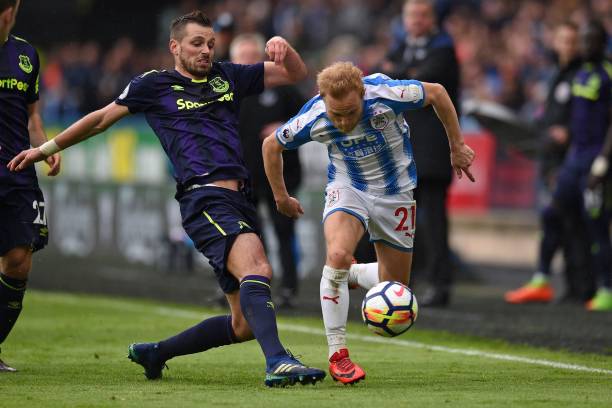 媒体坚持自 媒体坚持自